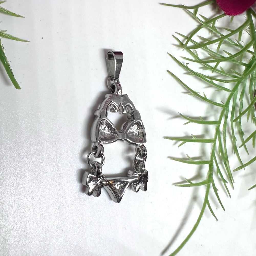 NEW⚜️Enamel Bikini Charm Pendant - Picture 6 of 7